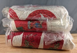 lot 207 image: Three Bolts of Cut & Sew Pre-Quilted Christmas Fabric - Z