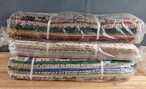 lot 211 image: Bundles of Christmas Holiday Fabrics - Z