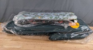 lot 476 image: Collection of Bird Themed Fabric Bolts - Z