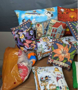 lot 347A image: Assortment of Unfinished Accent Throw Pillows - Z