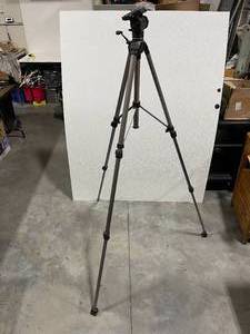 Vangaurd Tripod