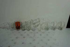 lot 76 image: Assorted Glassware - Goblets, Pints