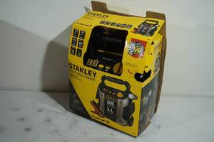 lot 14 image: NEW Stanley 600 Amp Automotive Jump Starter