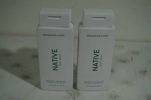 lot 88 image: NEW Native Eucalyptus and Mint Body Wash