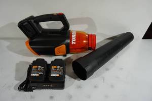 lot 21 image: WORX Cordless 40V Leaf Blower