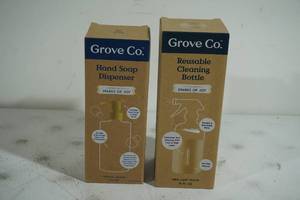 lot 90 image: NEW Grove Co Reusable Cleaning Bottle and Soap Dispenser