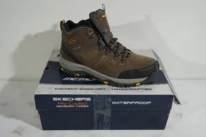 lot 150 image: Skechers Relment Pelmo Waterproof Hiking Boots - Mens 11