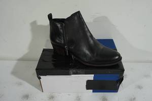 lot 148 image: Lucky Brand Basel Boots - Womens 7.5