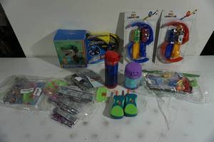 lot 201 image: Assorted Toys and Craft Items