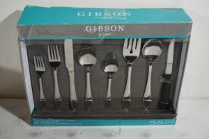 lot 136 image: NEW Gibson Home Wilmington Plus 55 Piece Stainless Flatware Set