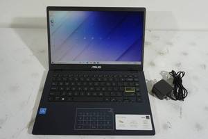 lot 256 image: Asus Windows 10 Laptop Computer