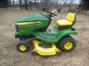 John Deere X300 Lawn Tractor