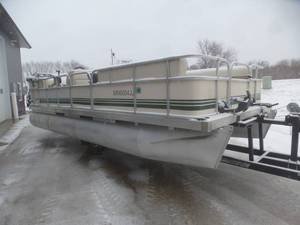 2001 Forester Pontoon 21