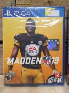 2 Pack PS4 games - Madden 19Red Dead Redemption II