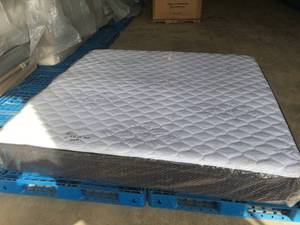 lot 8 image: Brand New Original Purple 12 Plush Firm King Mattress