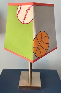 lot 72 image: Spectacular Sports Themed Lamp