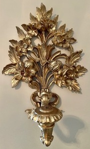 lot 37 image: Golden Colored Wall Sconces