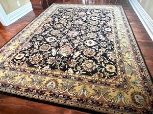 lot 2 image: Beautiful Area Rug by Southern Living