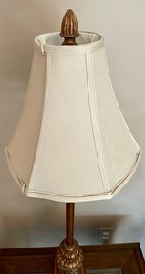 lot 192 image: Gold Gilded Table Lamp