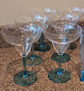 lot 142 image: Blue Outdoor Glassware-Stemware
