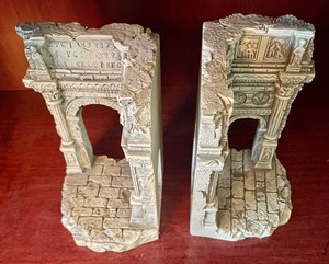 lot 200 image: Ornate Resin Bookends