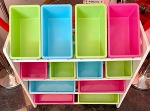 lot 233 image: Organizational Shelf with Storage Buckets
