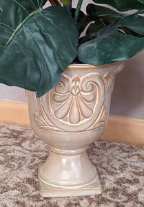 lot 173 image: Pair of Decorative Planters
