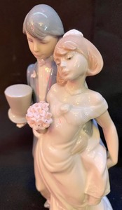 lot 298 image: Lladro Figurine