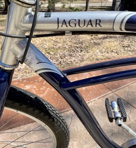 lot 364 image: Schwinn Jaguar Bicycle