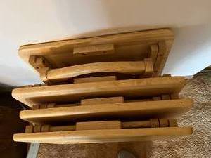lot 32 image: Set of 4 TV Tray stands with Holder
