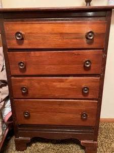 lot 60 image: Wood Dresser & Lamp