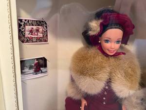 lot 109 image: Victorian Elegance Barbie - Special Edition