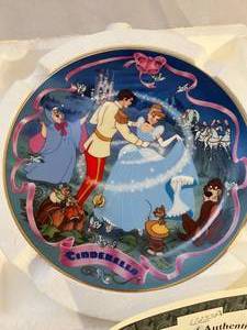 lot 132 image: 2 Disney Musical Memories Collection Plates