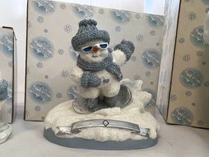lot 148 image: Lot of 5 Snow Buddies
