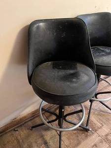 lot 172 image: Vintage Swivel Black Stools