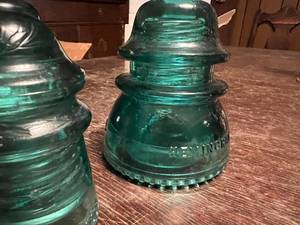 lot 224 image: Vintage Blue Hemingray Electrical Insulators - Lot of 3