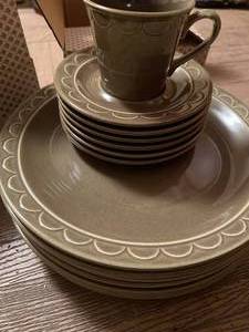 lot 235 image: Granada Green Dishes