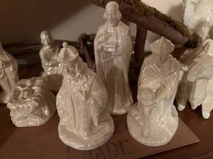 lot 234 image: Nativity Set