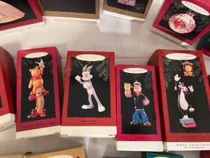 lot 249 image: Lot 2 of Hallmark Ornaments