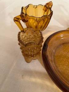lot 265 image: Orange Iridescent Depression Glass