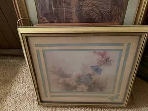 lot 282 image: Lot of Pictures