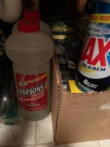 lot 297 image: Cleaning Supplies & Bulbs