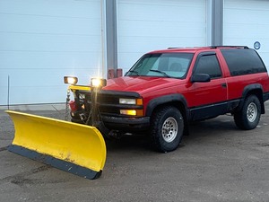 1997 Chevrolet Tahoe Plow Truck