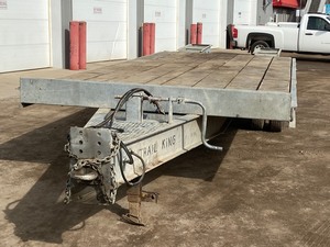 1992 Trail King Tandem-Axle Deck-Over Trailer
