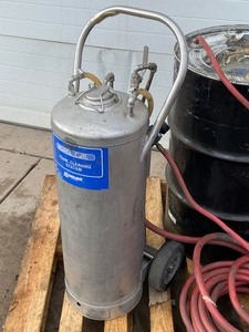 Klenzade Model T-Jr. Industrial Foam Cleaning System