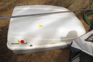Car top cargo carrier, nice condition, 47x34
