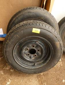 2 Cooper tires P17570R13 on rims, steel belted radial