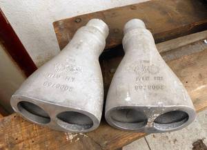 Exhaust pipe extenders