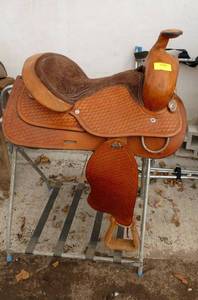 Nice Horse Saddle with 2 stands