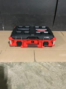 Milwaukee PACKOUT 22 in. Medium Red Tool Box with 75 lbs. Weight Capacity. See Pictures